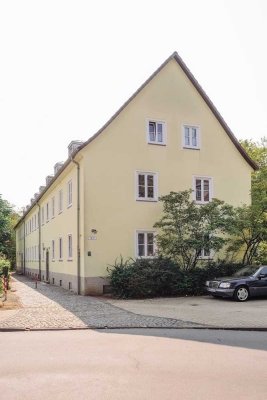 Familien aufgepasst! 4-Zimmer-Wohnung in der City // 1.OG rechts