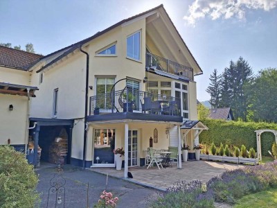 Ein Zuhause für Ihre Träume: Luxusleben mit Sauna, Kamin & Blick ins Grüne!
