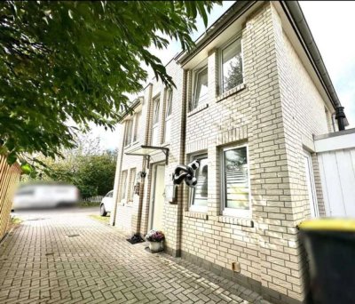Ihr neues zu Hause in Hundsmühlen – Gepflegte Stadtvilla mit Garten & Balkon