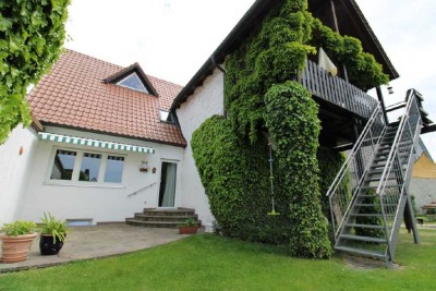 Charmantes 2 Familienhaus in guter Lage in Klosterlechfeld