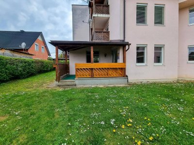 Familienfreundliche 4-Zimmer-Wohnung mit Terrasse &amp; Gartenzugang in Pirka