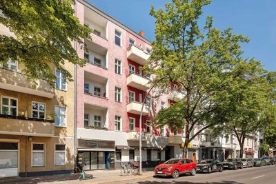 Vermietete Altbauwohnung mit Charakter – attraktive Lage am Schillerpark