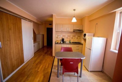 Exklusive, gepflegte 1,5-Raum-Wohnung mit EBK in Mindelheim