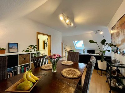 Modernisierte 2-Raum-Wohnung mit Balkon und Einbauküche in Sankt Augustin