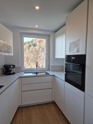 Renovierte 4-Zimmer-Wohnung mit Balkon, Garage und Top-Lage in Timelkam