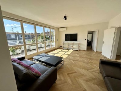 Geschmackvolle 4-Zimmer-Penthouse-Wohnung mit lux. Innenausstattung mit Balkon und EBK