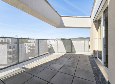 Attraktive 4-Zimmer-Dachgeschosswohnung mit Süd/West-Terrasse - Schöner Weitblick - Klimaanlage