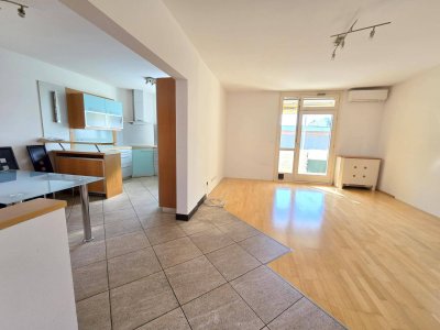 * * * HOHE WOHNQUALITÄT in BEVORZUGTER LAGE... 17 Radmin. zum LKH/MedUni und zur TU-INFFELDGASSE... TERRASSE... LETZTER STOCK * * *
