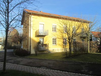 Helle, ruhige Wohnung in Augsburg, Göggingen