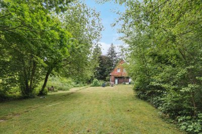 Großes Baugrundstück mit Abrissgebäude