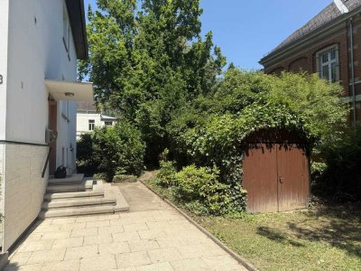 Komfortables Einfamilienhaus mit Garten in ruhiger Allee