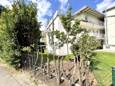 Nähe Rif: Familienfreundliche 3-4-Zi.-Wohnung mit Terrassen-Eckbalkon