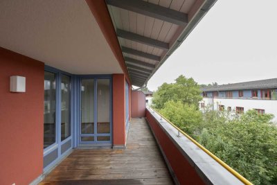 Helle 2-Zi DG-Wohnung am Naturschutzgebiet - Bezugsfrei!