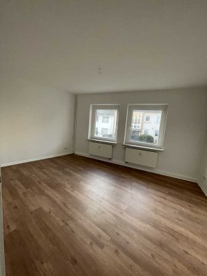 Helle 2-Zimmer Wohnung in Hochparterre in Remscheid-Innenstadt