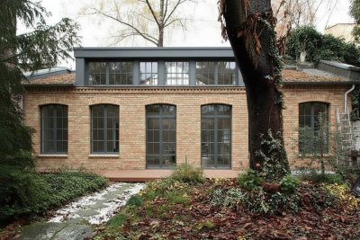 Loft-Townhouse mit 127 m² Privatgarten - Unikat im Hinterhof mit positivem Bauvorbescheid