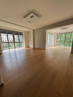 Stilvolle Wohnung mit lichtdurchfluteten Wohnkonzept Nähe Kurpark