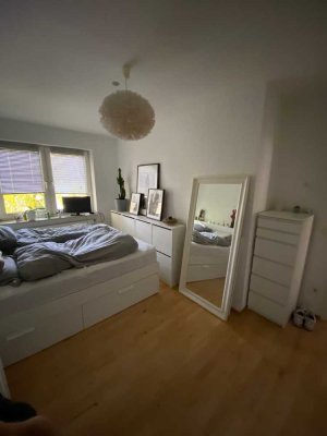 vollständig renovierte 2-Zimmer-Wohnung mit Balkon und EBK in Frankfurt