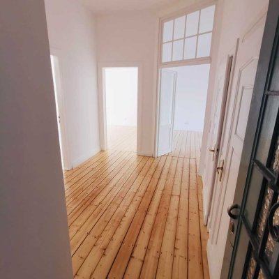 Charmante Altbau-Erdgeschosswohnung mit eigenem Garten & Home-Office in Top-Lage von Lev. - Wiesdorf