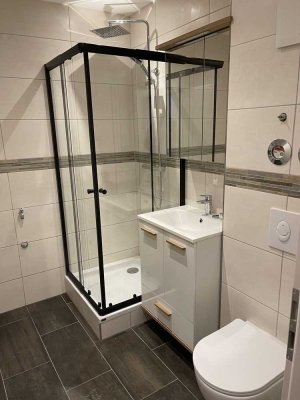Teilmöblierte Singlewohnung mit Stellplatz in perfekter Lage!