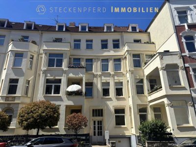 Besichtigung Mittwoch 16Uhr! Stilvoll renovierte Altbauwohnung mit Balkon in begehrter Südstadtlage!