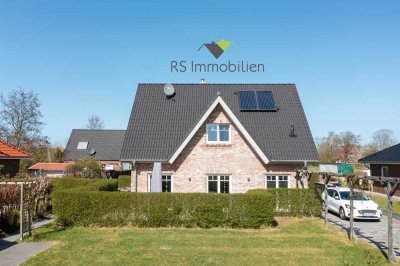 Zeitgemäßes Wohnen in Küstennähe – neuwertiges Haus mit Garten in Dornum