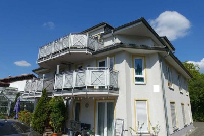 moderne 3 Zi. Wohnung mit Balkon