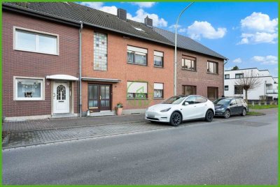 # NIEDERZIER # 3-Familienhaus, ca. 137 m² Wohnfläche, mit Garage, Werkstatt und großem Grundstück.