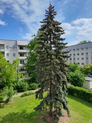 Ost-Charme trifft Komfort - frisch sanierte Wohnung ab Juli 2025