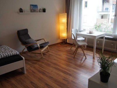 Möbliertes sonniges 1-Zimmer-Apartment in Stuttgart-Möhringen mit EBK