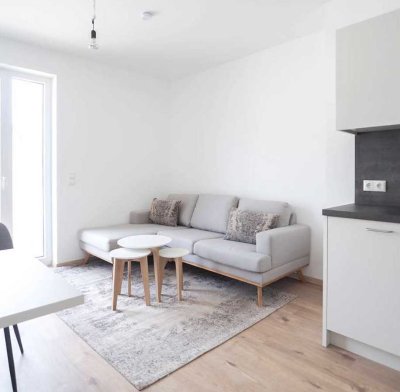 Attraktive und modernisierte 2-Raum-Wohnung mit Balkon und EBK in Stralsund