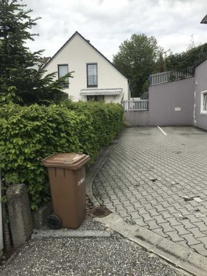 Familienidylle mit Komfort: Freistehendes Einfamilienhaus mit großem Garten und Doppelgarage
