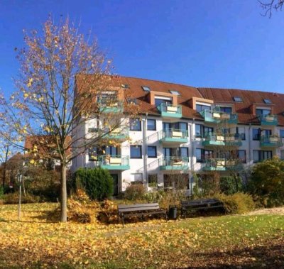 Max für 3 Personen: Hübsche Maisonnette-Wohnung in ruhige Lage dennoch zentral in Bonn-Duisdorf.