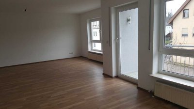 Sonnige Wohnung mit Balkon