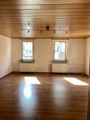 Helle 2-Zimmer-Wohnung in Toplage