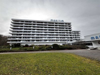 Maritimes Wohnen in Bestlage: 2-Zimmer-Wohnung direkt am Wasser// Bismarckallee, Kiel