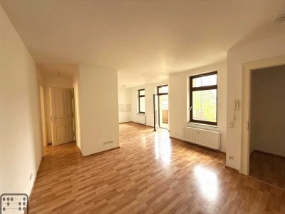 Charmantes Altbaujuwel mit Balkon und offener Wohnküche