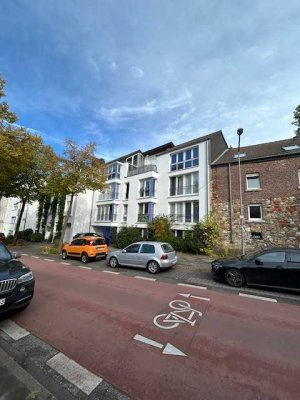 *Penthouse m. Wintergarten, Balkon, Lift*sehr ruhige Lage*