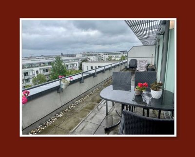 Penthouse mit riesiger Dachterrasse, Parkett, Tageslichtbad & Einbauküche zum 1. August 2026!