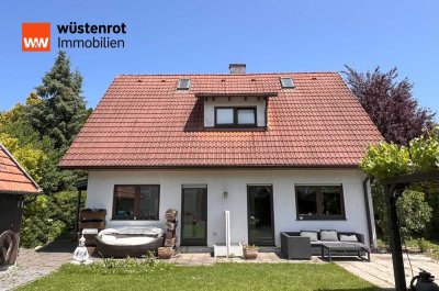 Einfamilienhaus zum Renovieren in bester Wohnlage