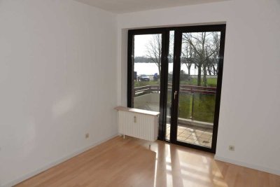 Rheinblick in Volmerswerth! Sonnige 2-ZW. inkl.Einbauküche,TOP Lage in Düsseldorf