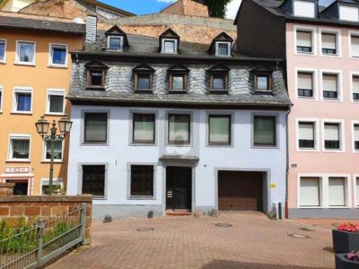 RENDITEGARANT, 3 WOHNEINHEITEN, AIR BNB, LAGE!