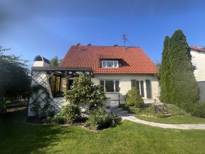 Direkt vom Eigentümer: Zweifamilienhaus auf Traumgrundstück, Maisach- viel Platz für Ihre Wohnträume