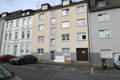 Solide Kapitalanlage: Vermietete 3-Zi-DG-Wohnung in Altendorf