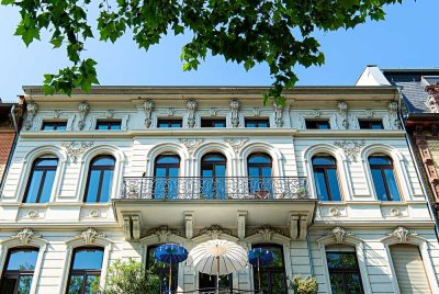 Traumhafte Altbauwohnung in Stadtnähe