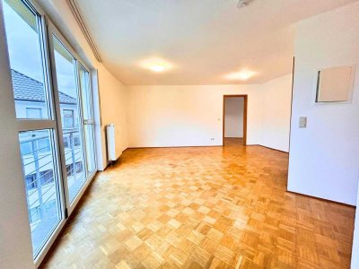 Moderne 2-Zimmer-Wohnung mit Balkon und Tiefgaragenstellplatz