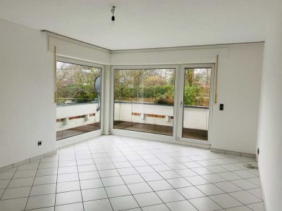 Exklusive, gepflegte 2-Zimmer-Wohnung mit EBK in Düsseldorf