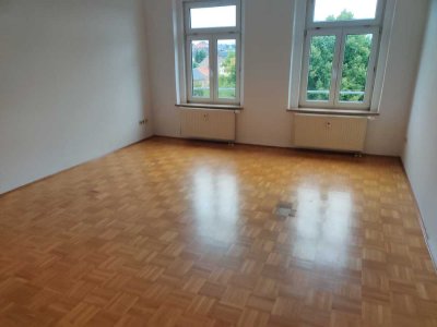 Wohnen auf 3 Etagen! Riesige 5 Zimmer Maisonette DG Wohnung