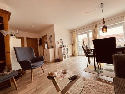 Gemütliche 2-Zimmer-Dachgeschsswohnung mit tollem Weitblick in ruhiger Lage von Kitzingen