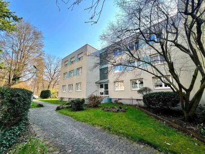 KL–Volkspark: Attraktive 4 Zi.-Eigentumswohnung im 2.OG mit Küche, Bad, Loggia und Garage
