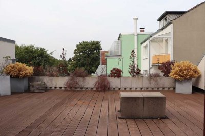 Sanierte Maisonette-Wohnung mit Dachterrasse, Wohnküche & 2 Bädern